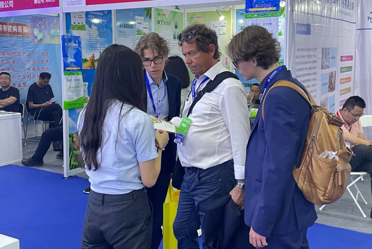 rosun-showcases-full-cycle-water-management-solutions-at-qingdao-livestock-expo-empowering-green-development-in-animal-husbandry.jpeg